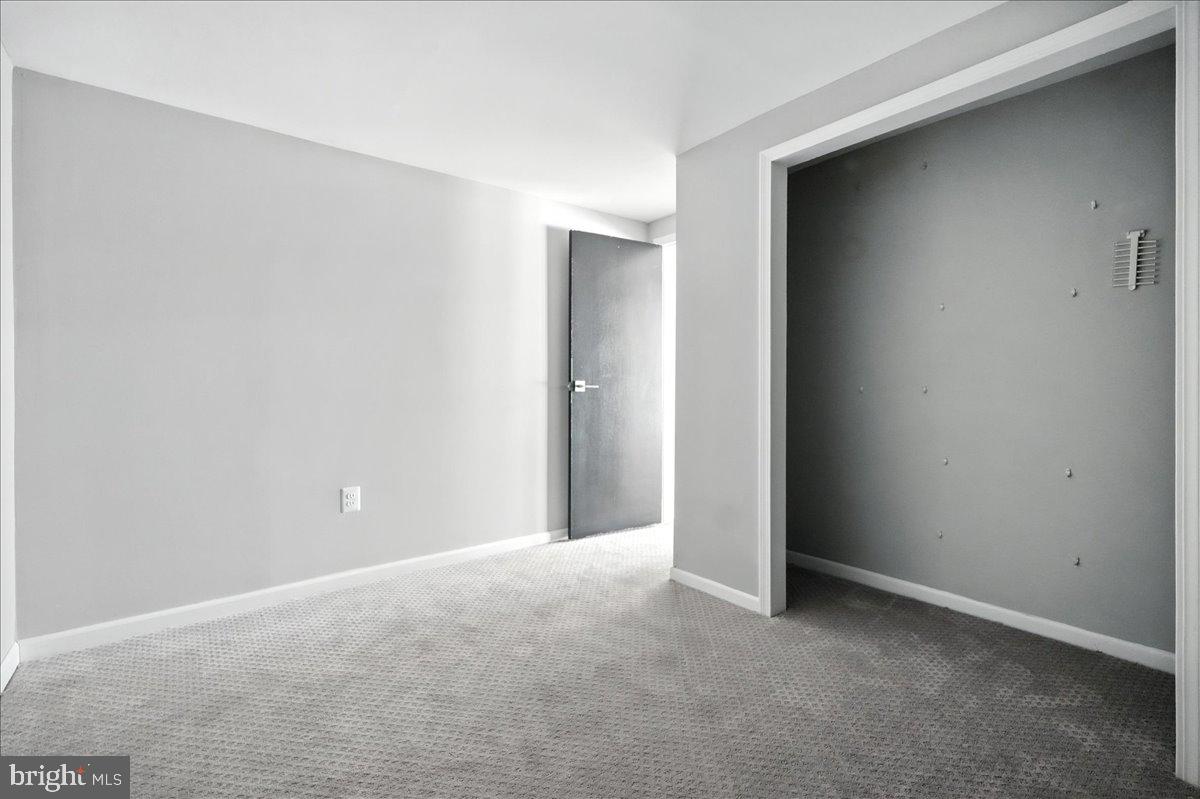 STONEGATE VILLAGE - Residential