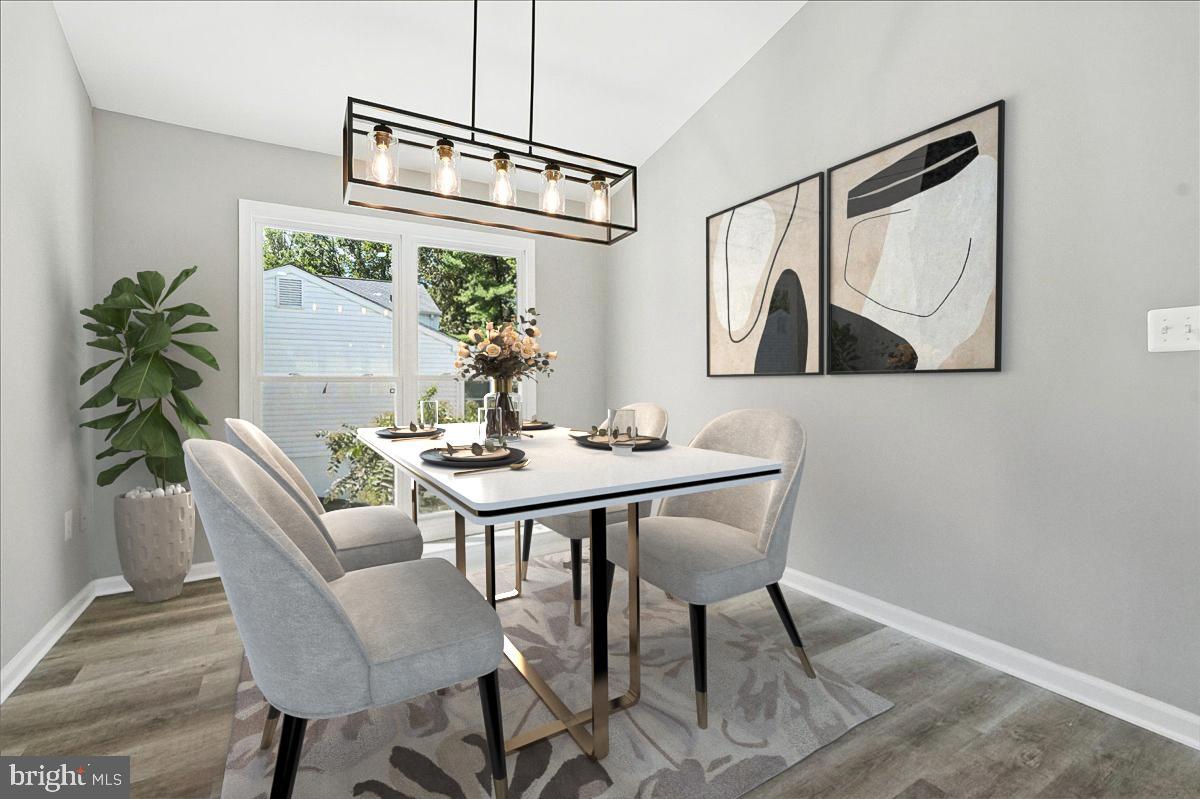 STONEGATE VILLAGE - Residential