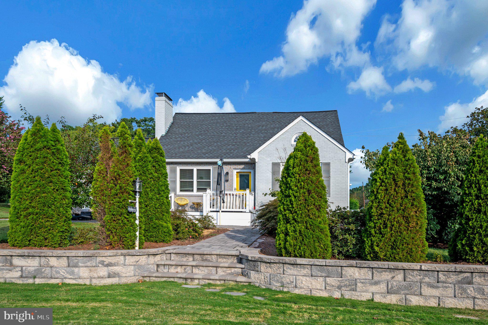 1001 CLEARVIEW AVENUE