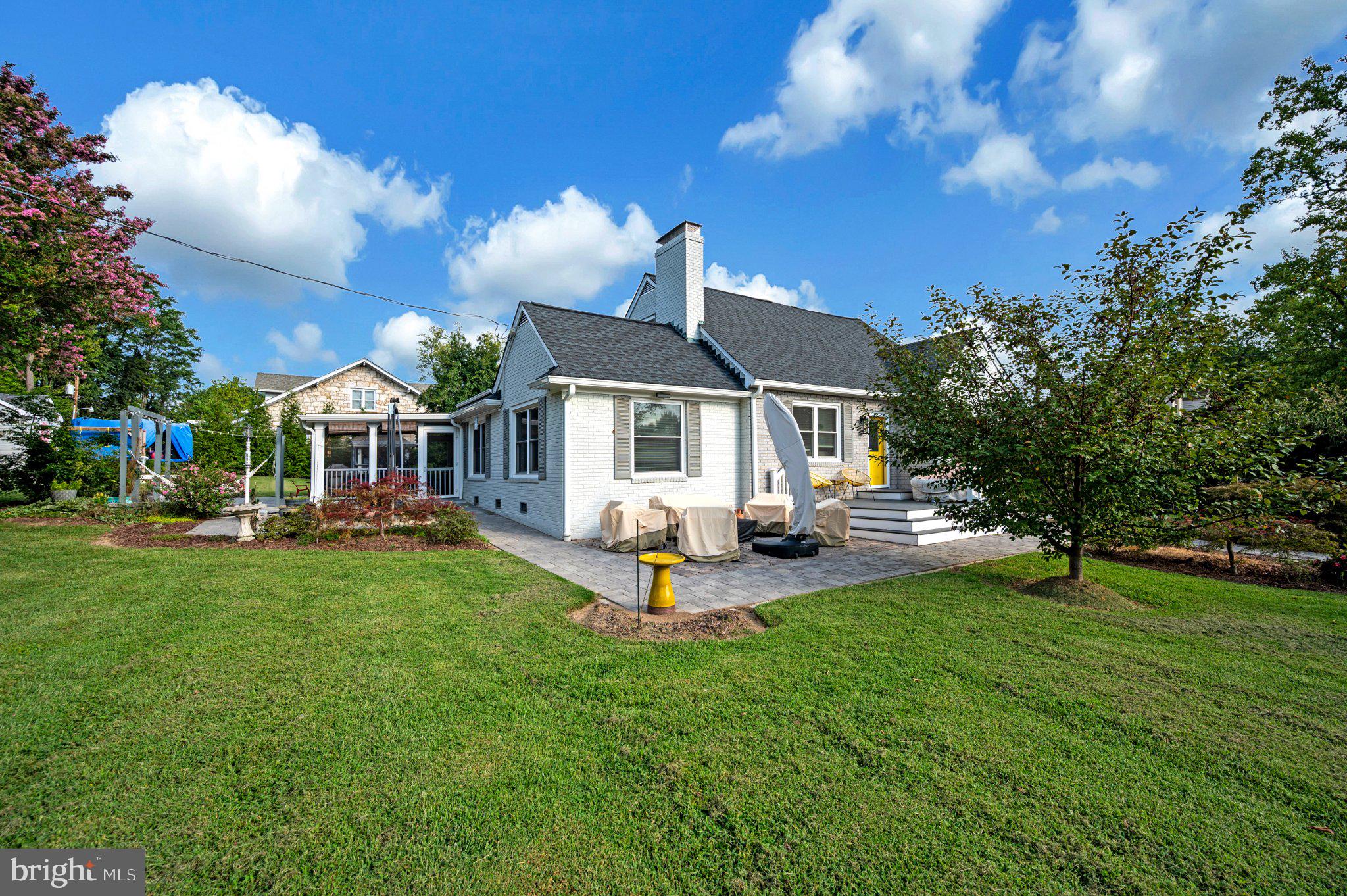 1001 CLEARVIEW AVENUE