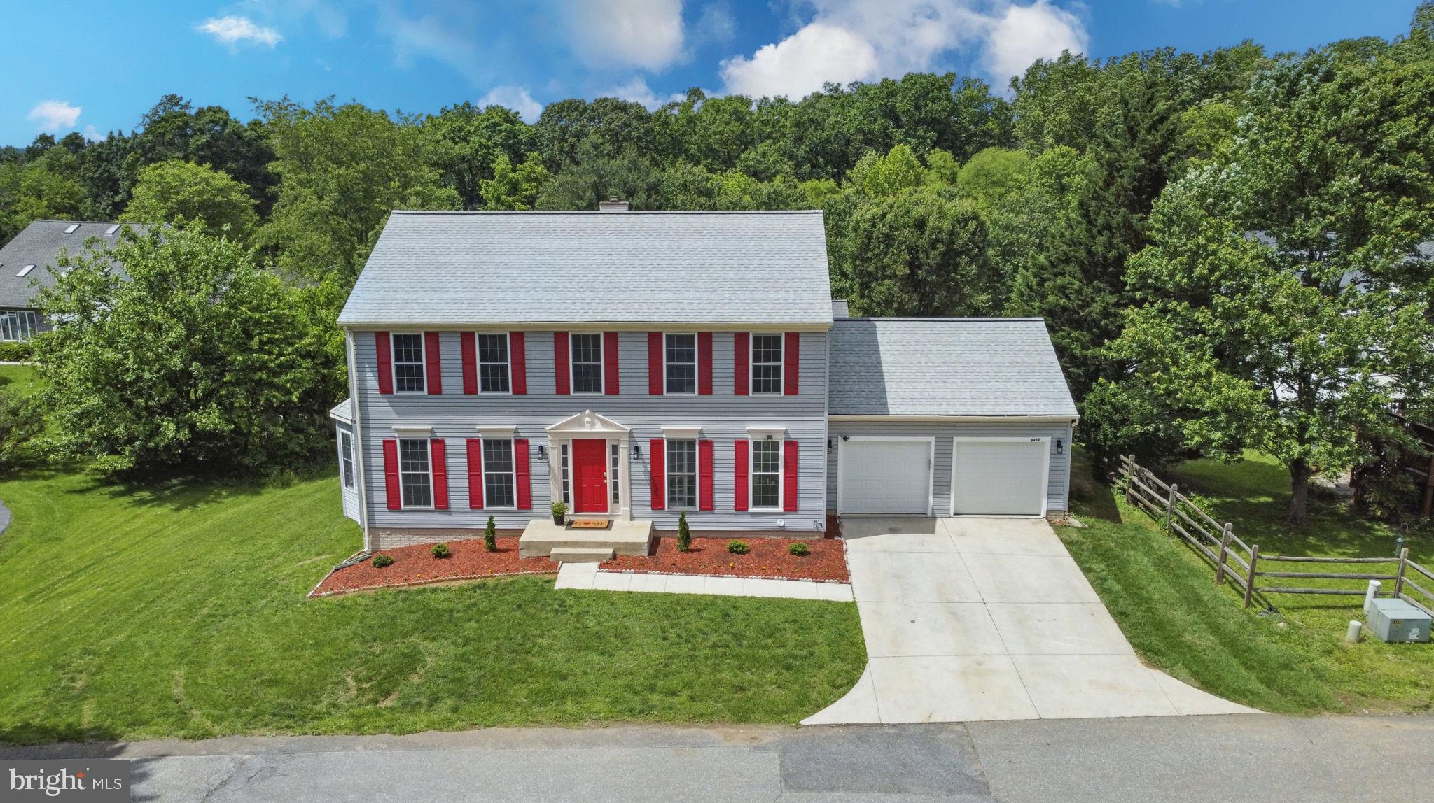 9482 RIDGEVIEW DRIVE