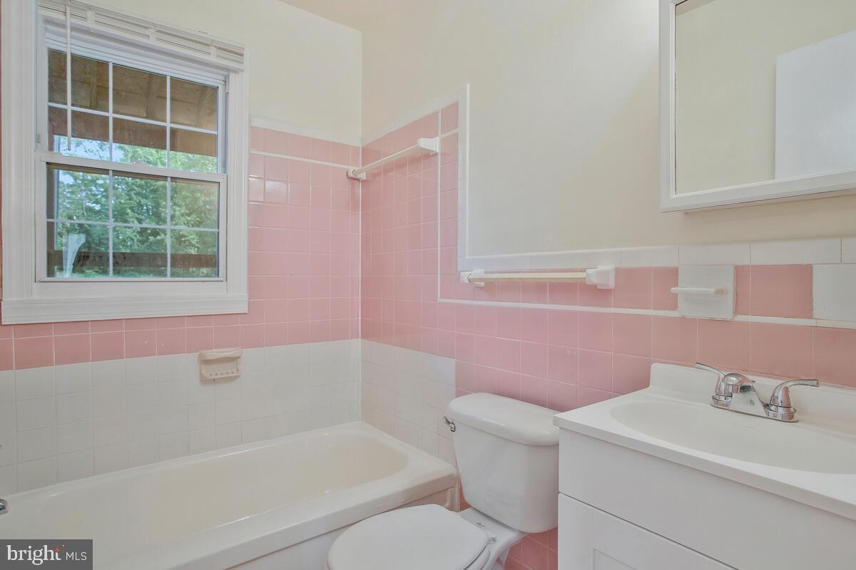 BERWYN HEIGHTS - Residential