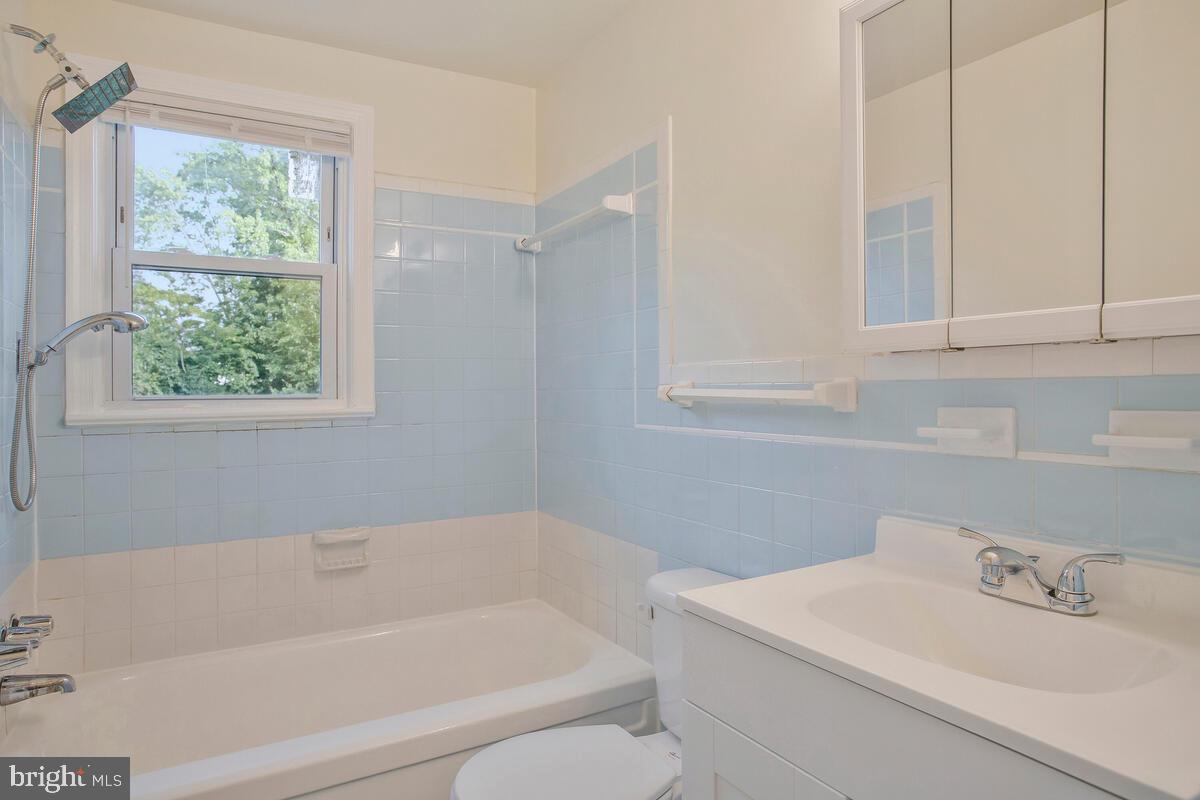 BERWYN HEIGHTS - Residential