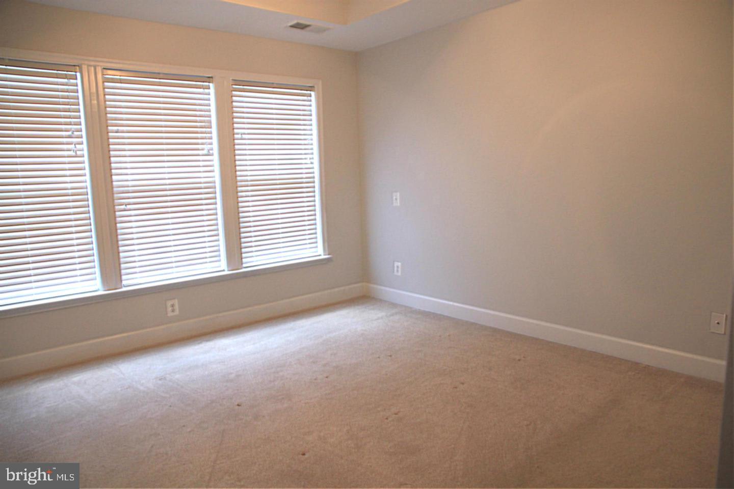 POTOMAC CLUB - Residential Lease