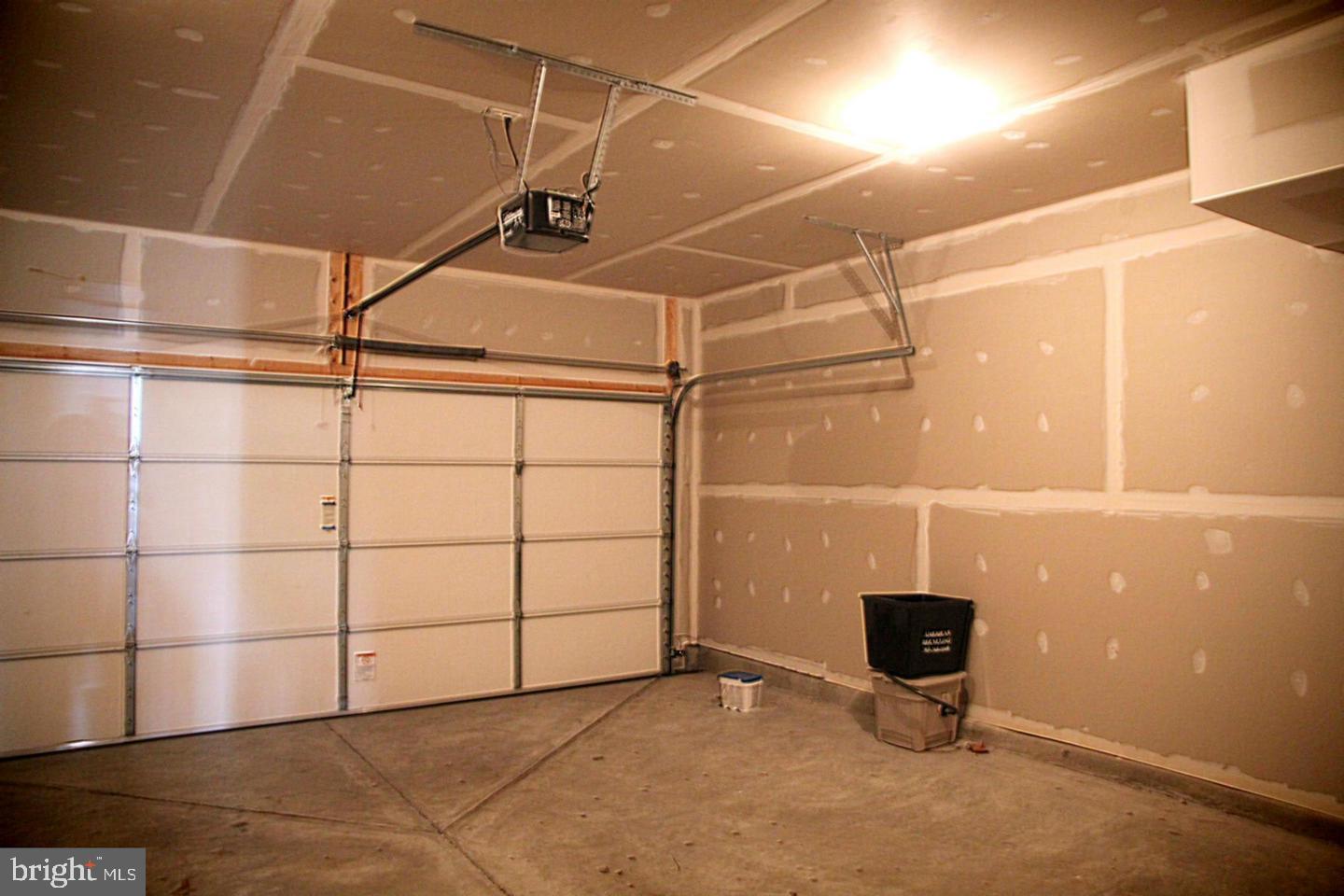 POTOMAC CLUB - Residential Lease