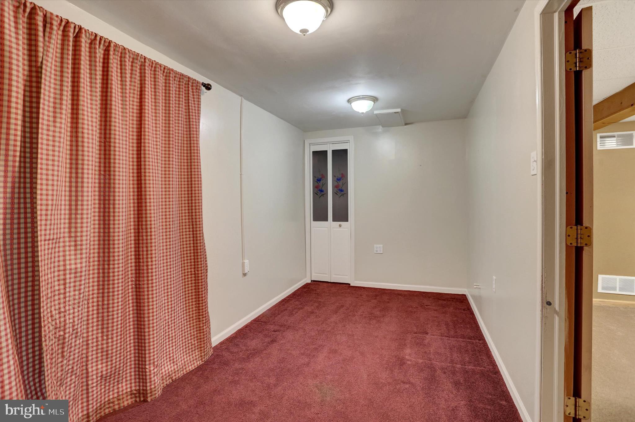 WALNUT RIDGE - Residential