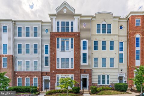 Photo of 2229 Oberlin Drive, WOODBRIDGE, VA 22191 (MLS # VAPW2104084) Photo of 2229 Oberlin Drive, WOODBRIDGE, VA 22191 (MLS # VAPW2104084)