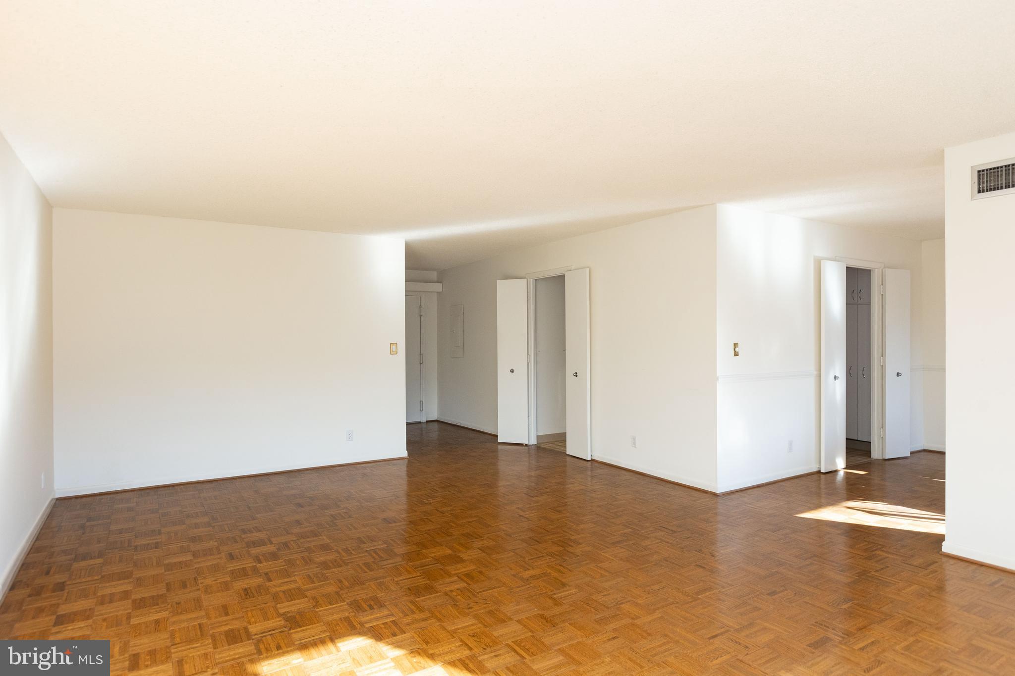 CROSS KEYS - Residential