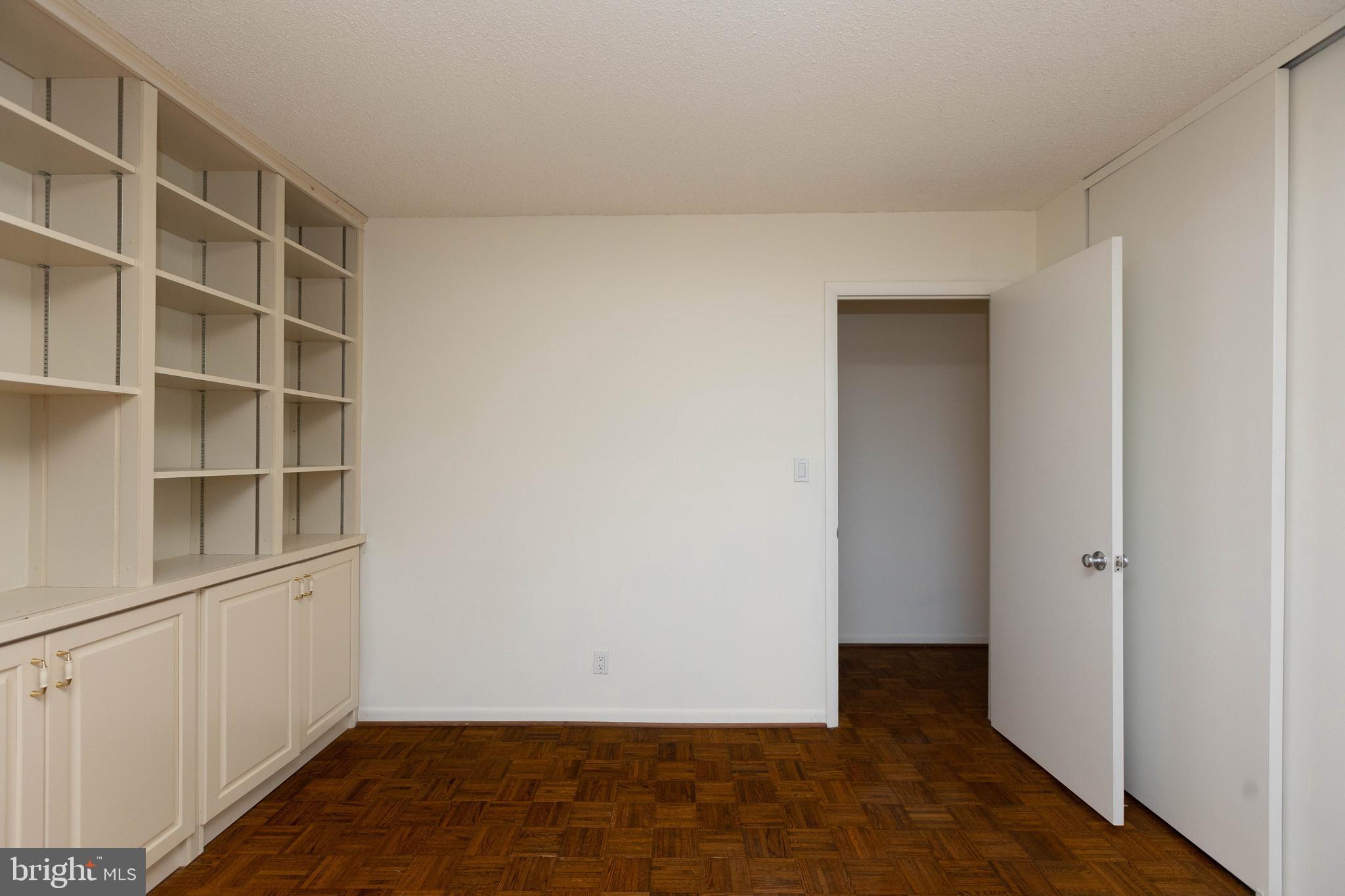 CROSS KEYS - Residential