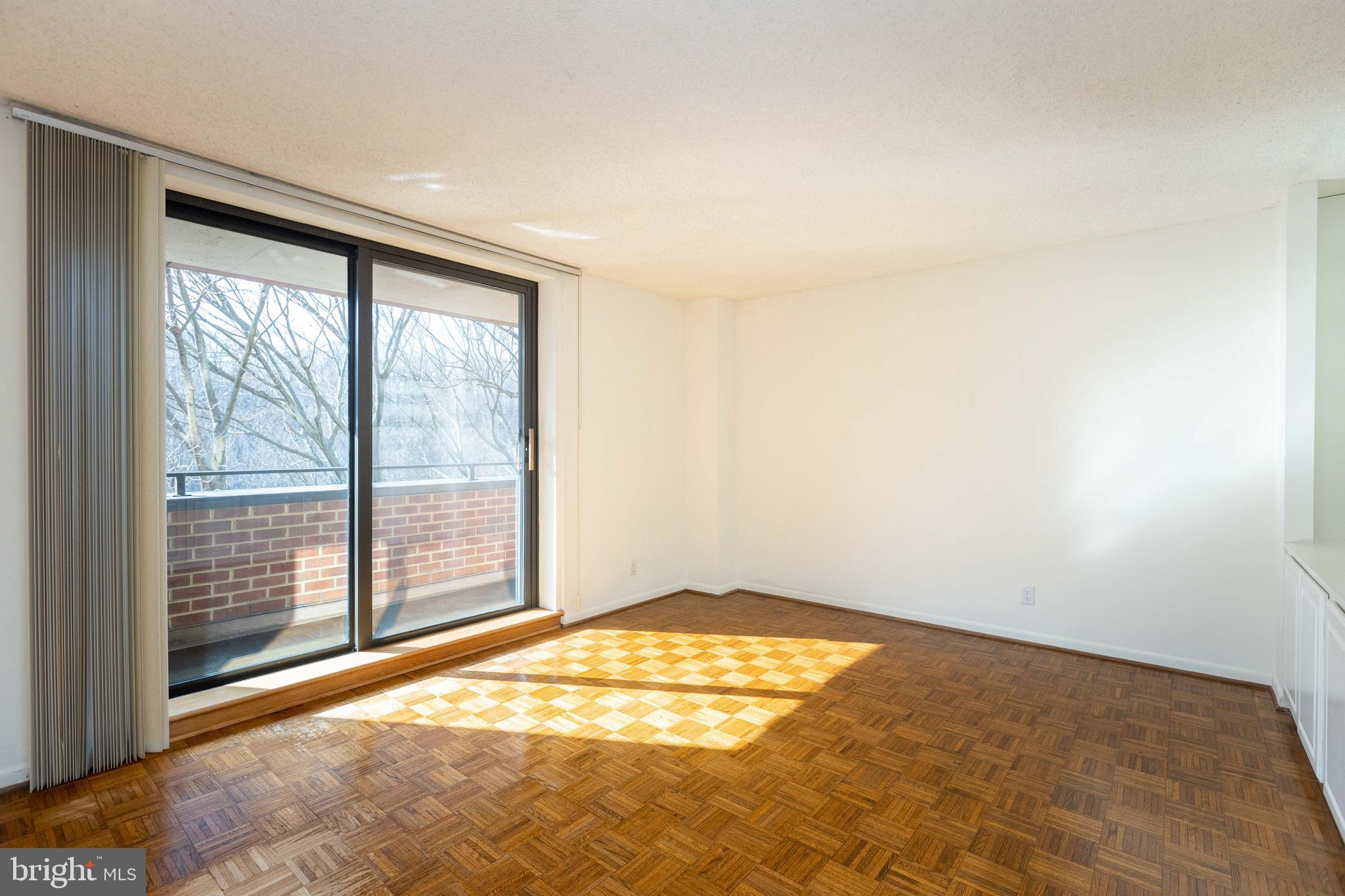 CROSS KEYS - Residential