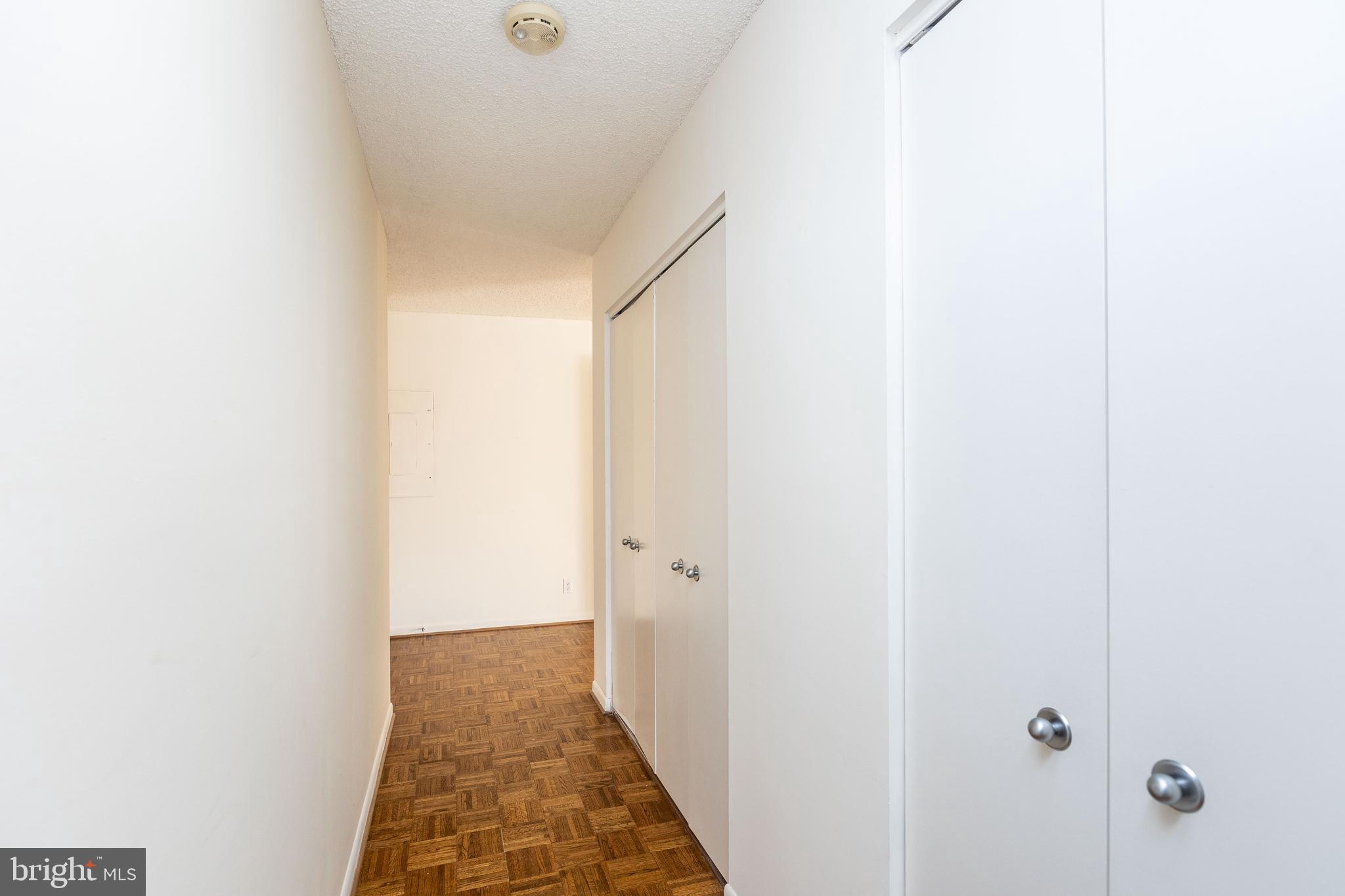 CROSS KEYS - Residential