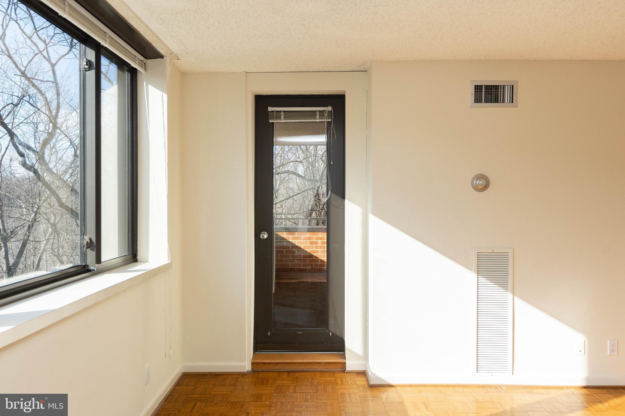 CROSS KEYS - Residential