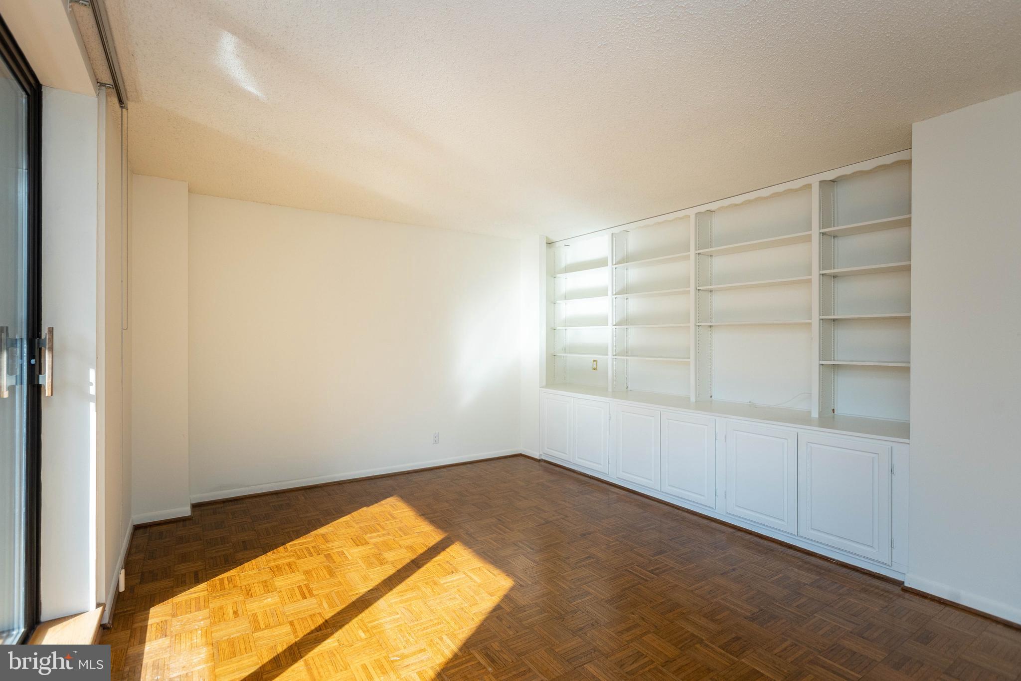 CROSS KEYS - Residential