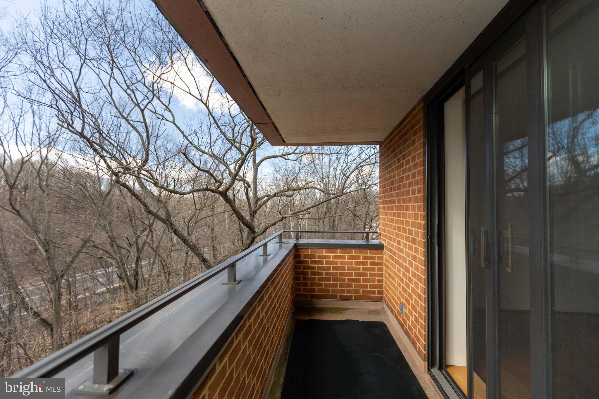 CROSS KEYS - Residential