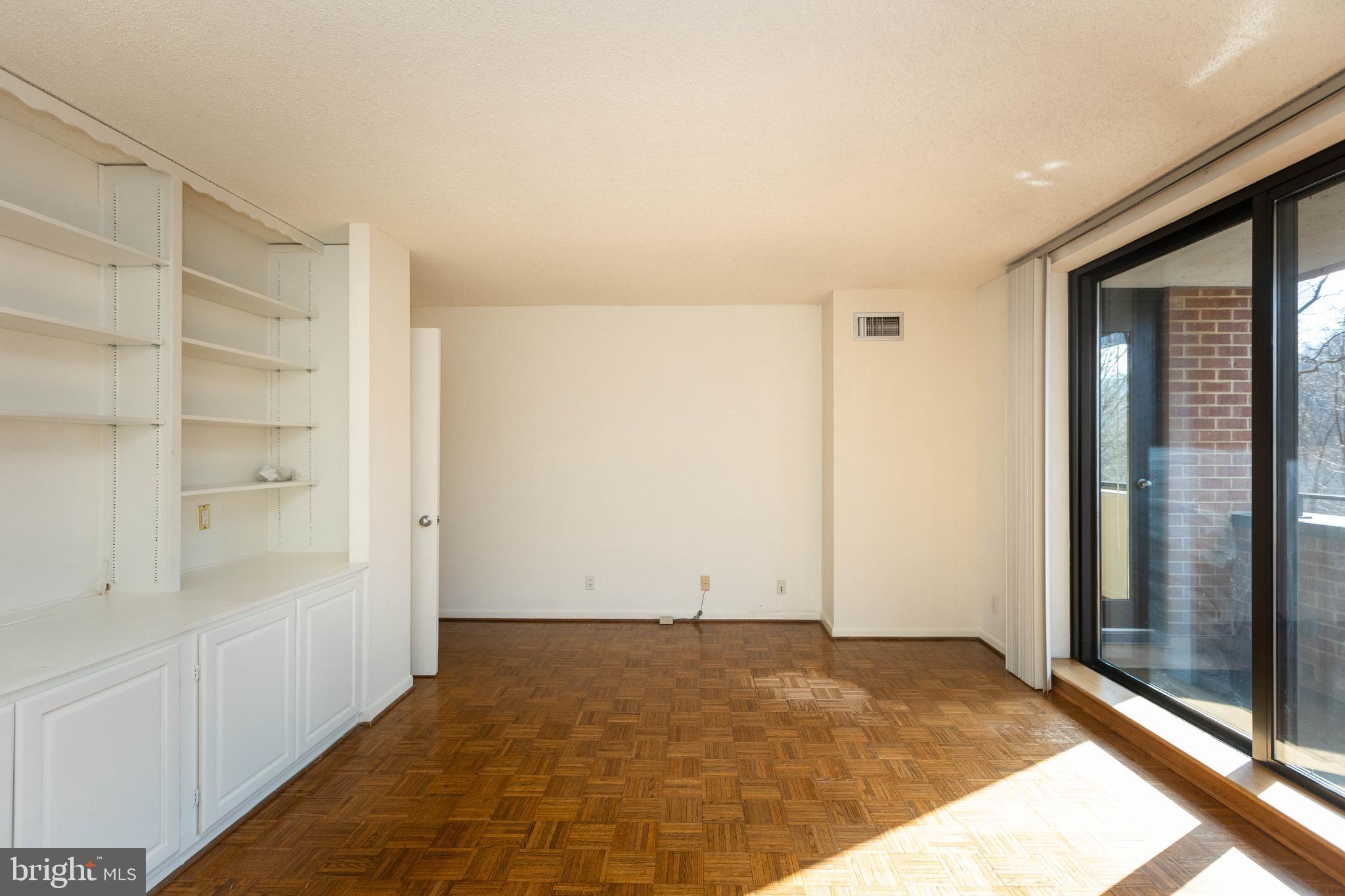 CROSS KEYS - Residential