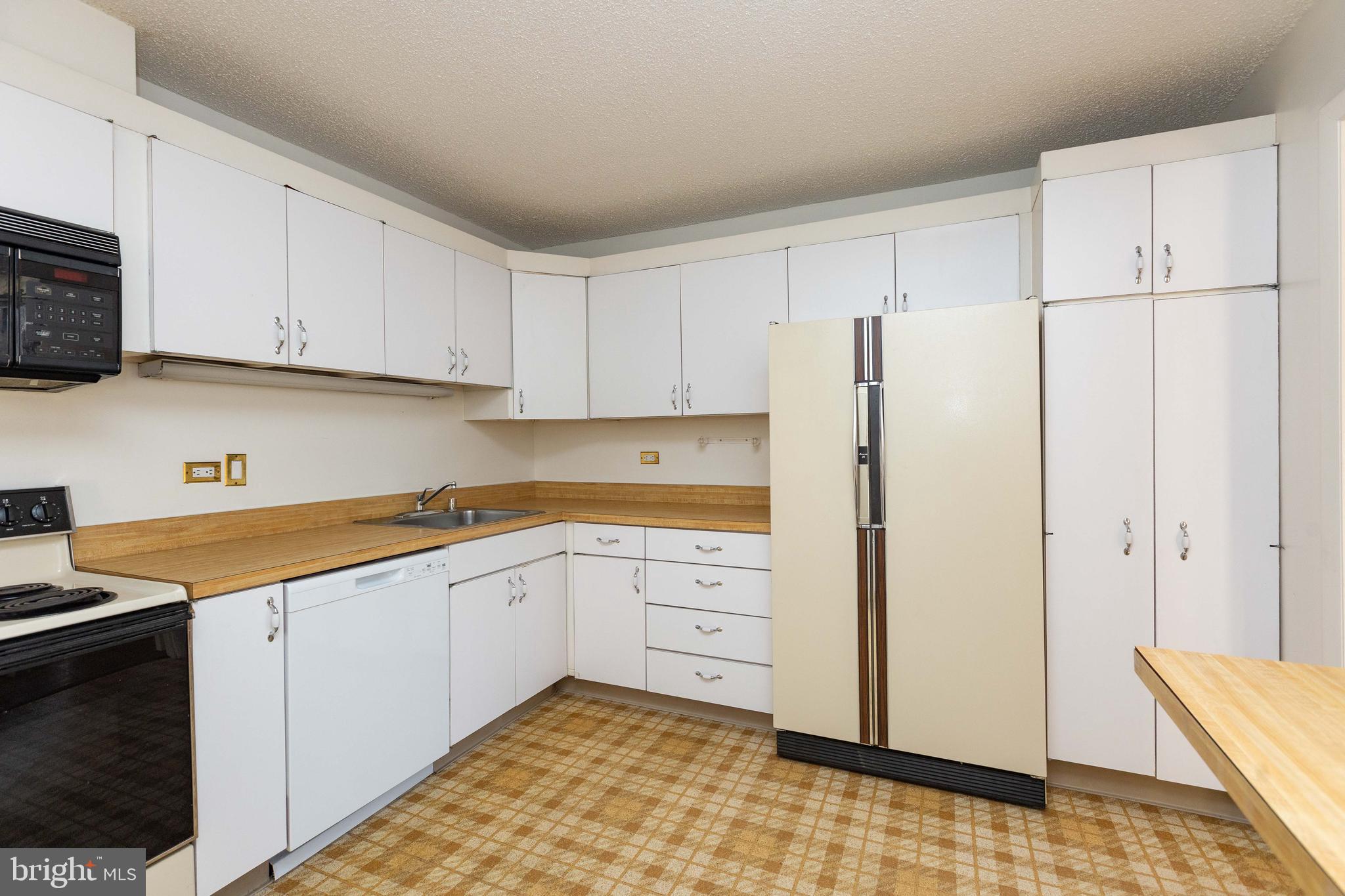 CROSS KEYS - Residential