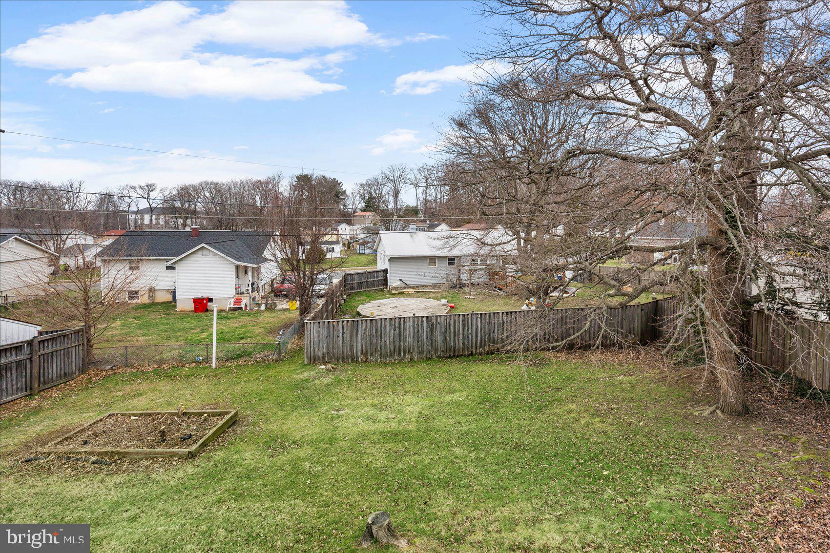 EDGE MEAD - Residential