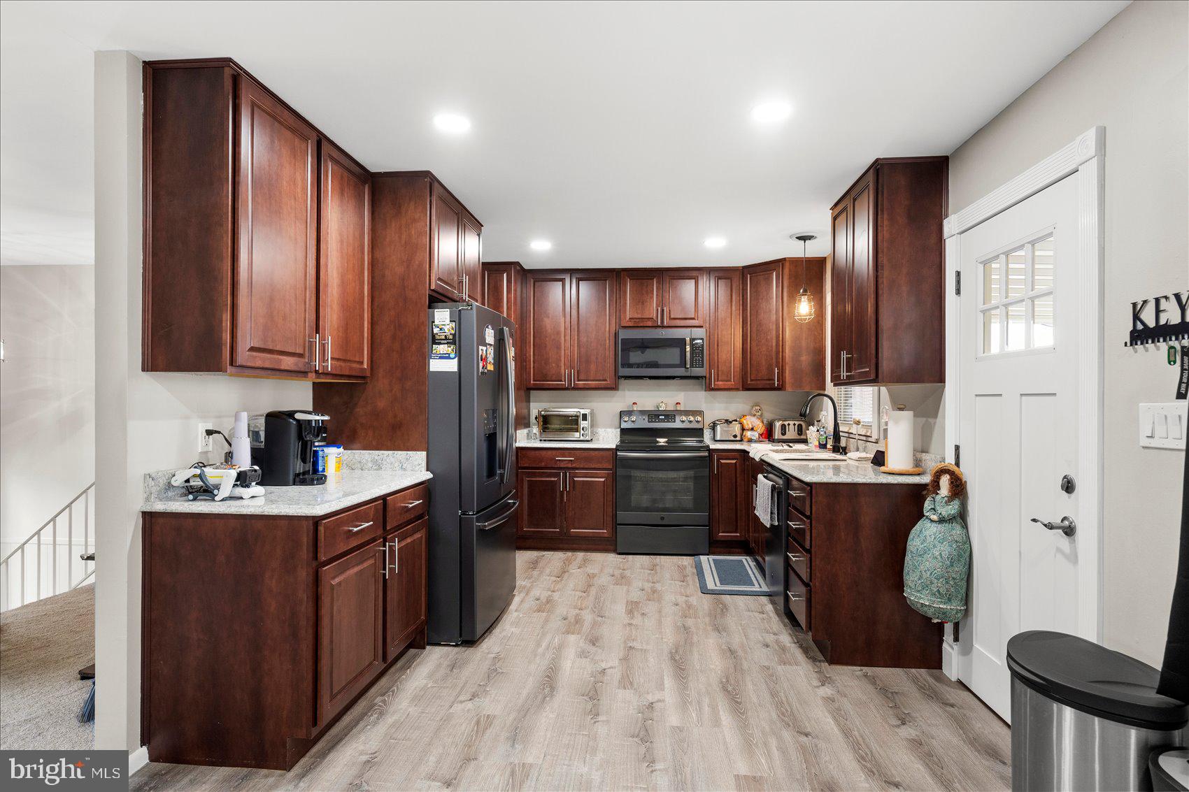 EDGE MEAD - Residential