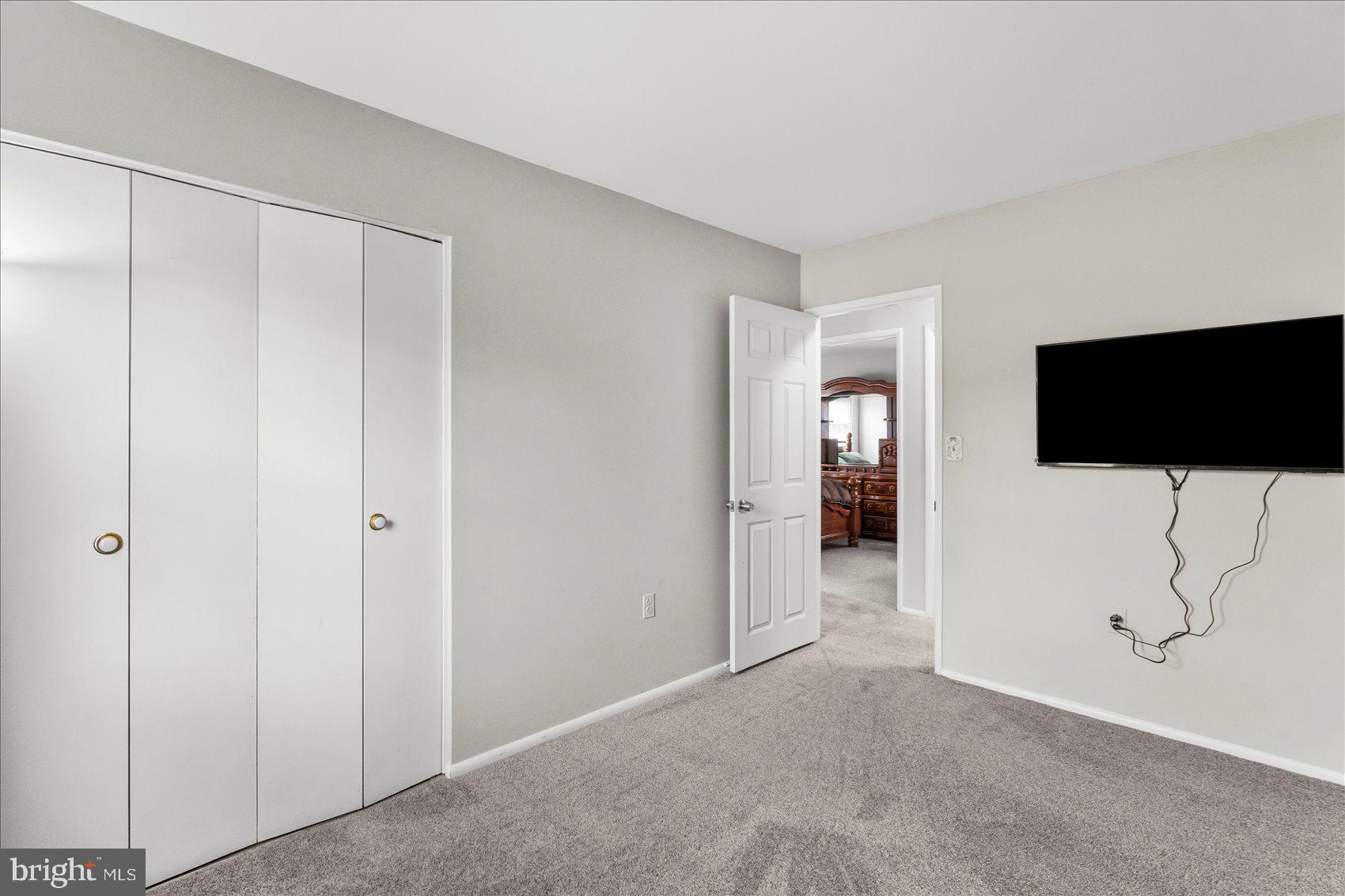 EDGE MEAD - Residential