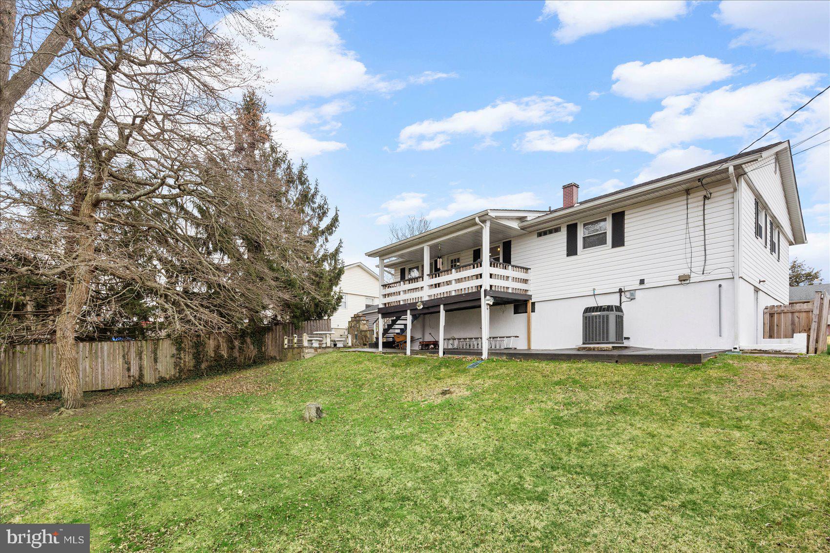 EDGE MEAD - Residential