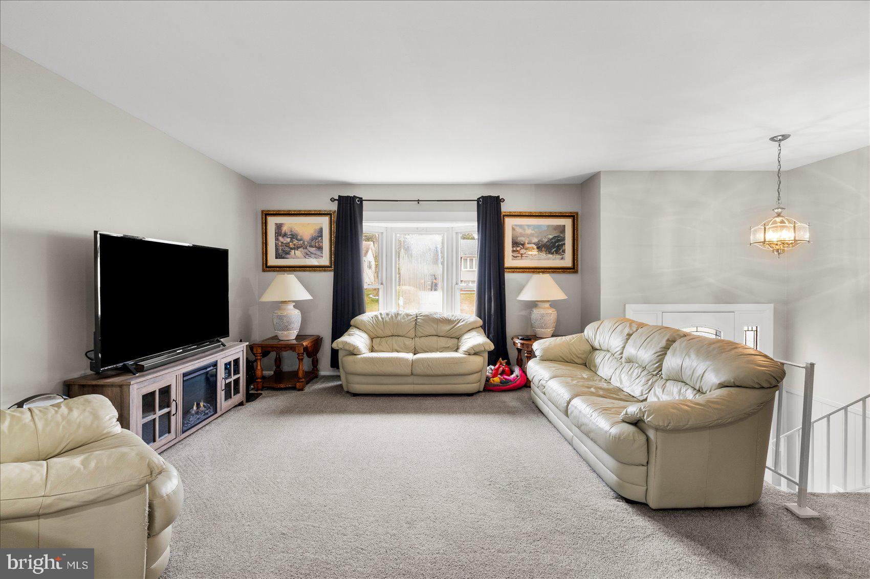 EDGE MEAD - Residential