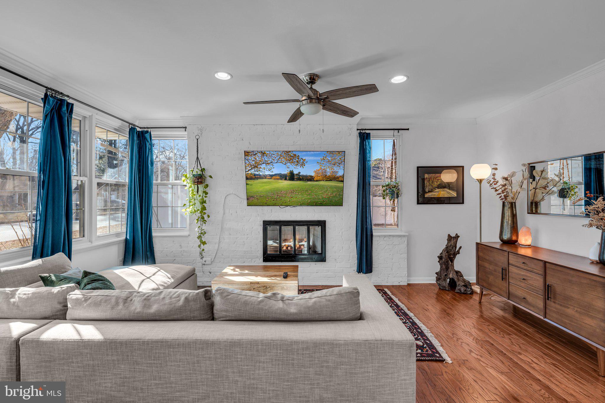 VENICE ON THE BAY - Residential