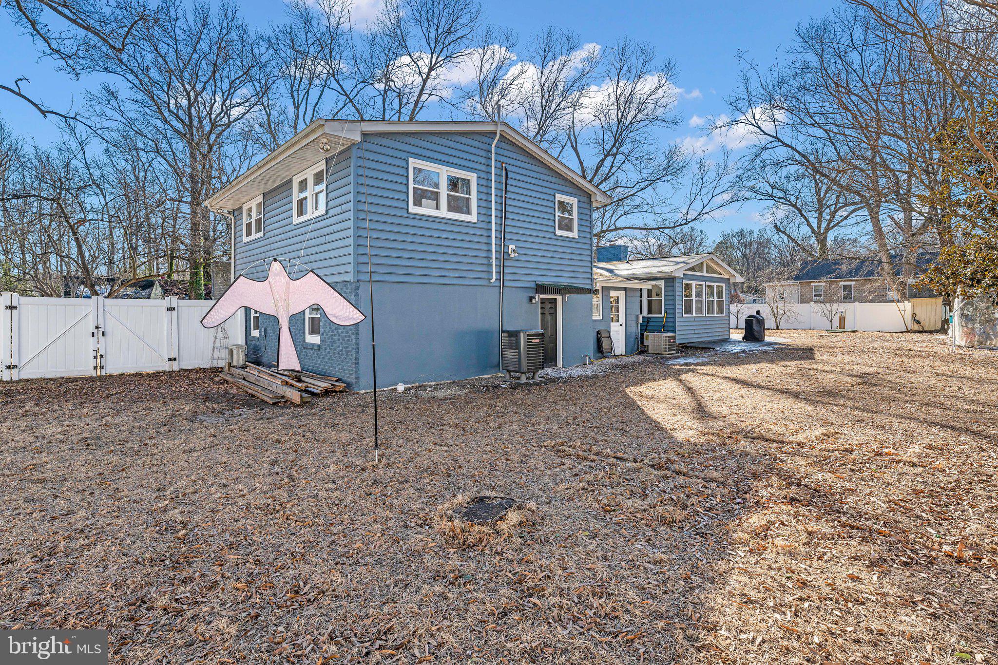 VENICE ON THE BAY - Residential