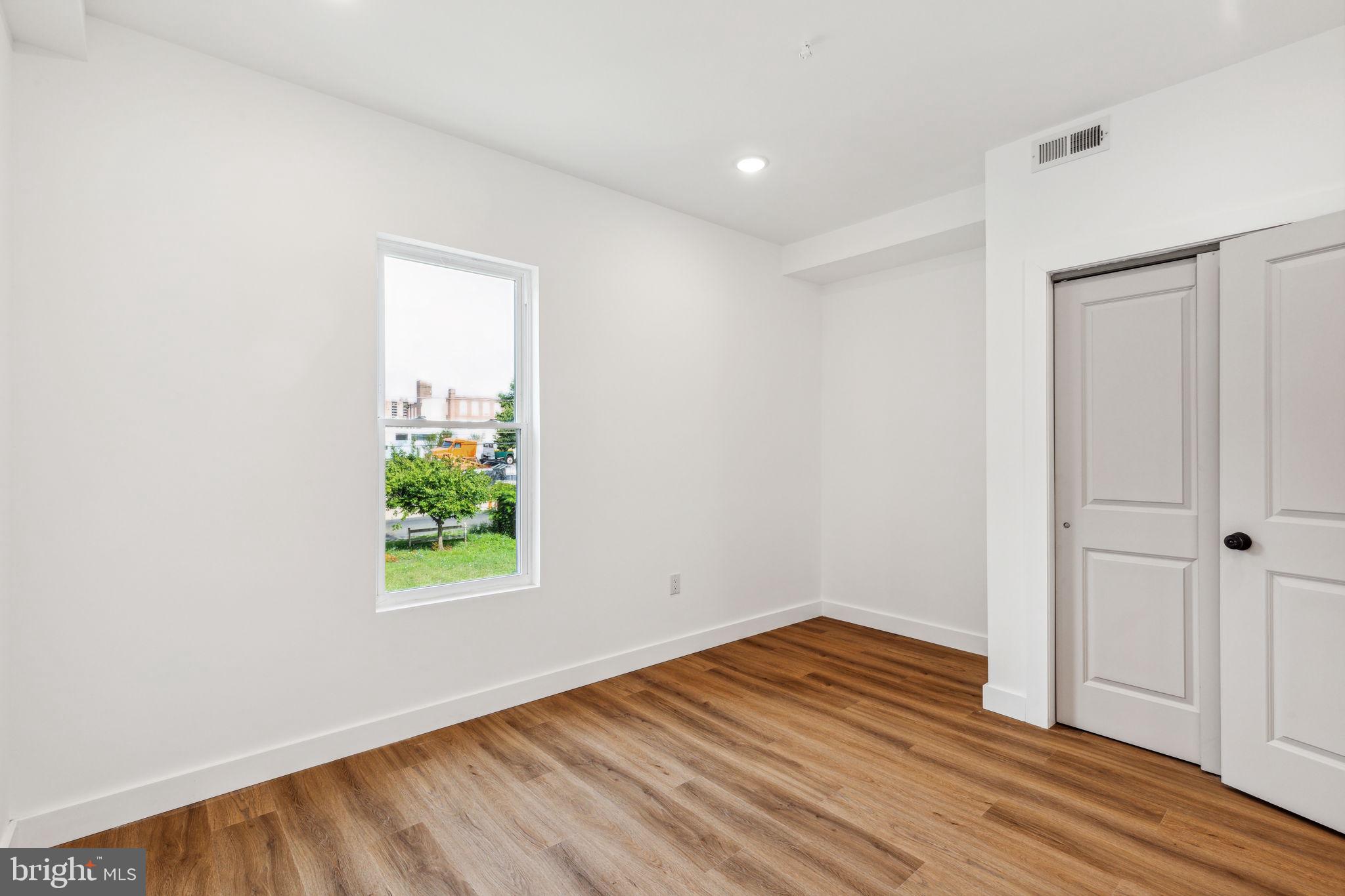 WEST KENSINGTON - Residential Lease