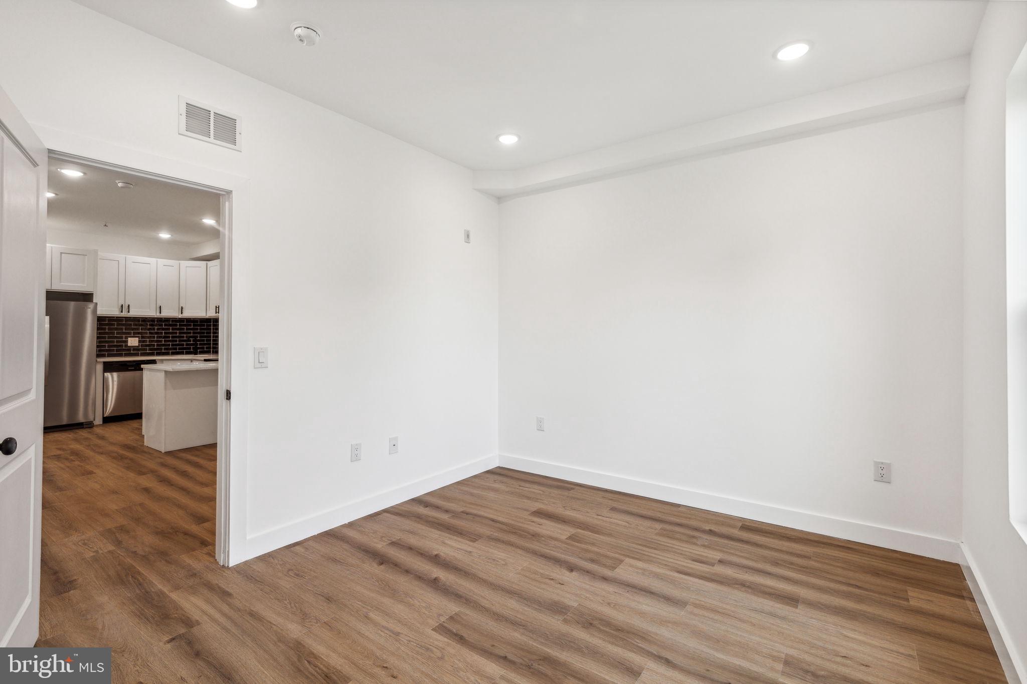 WEST KENSINGTON - Residential Lease