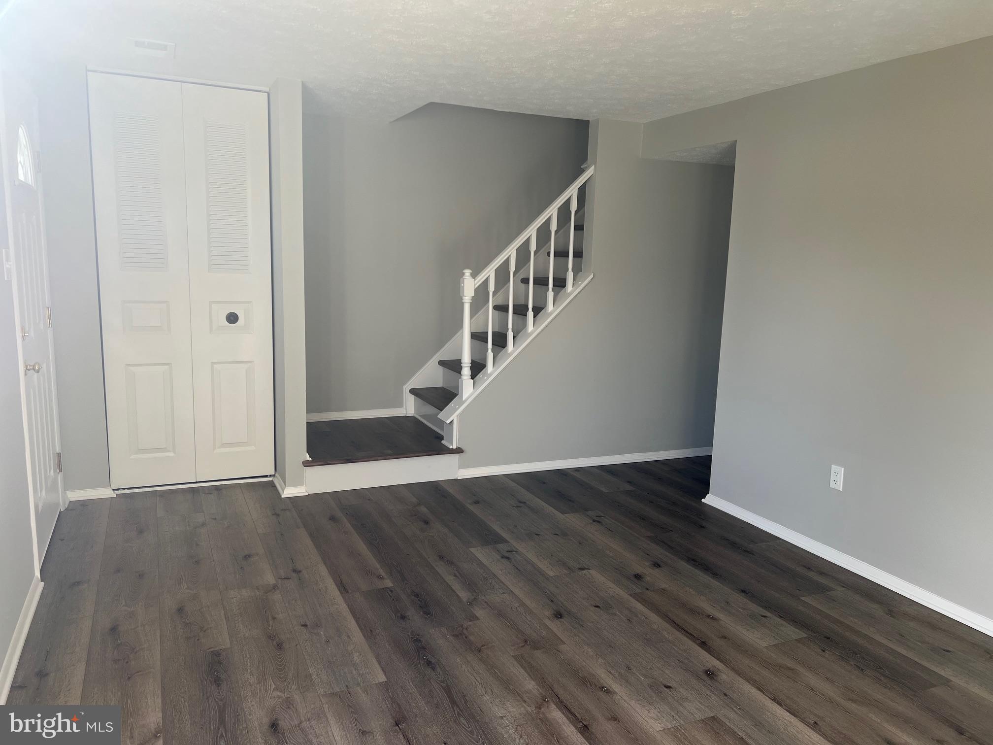 GLADE TOWN - Residential Lease