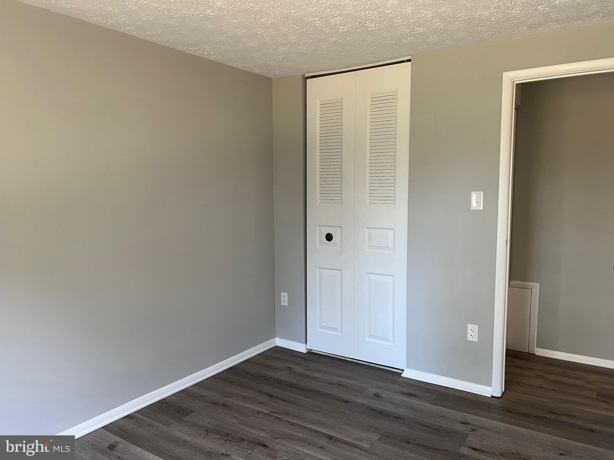 GLADE TOWN - Residential Lease