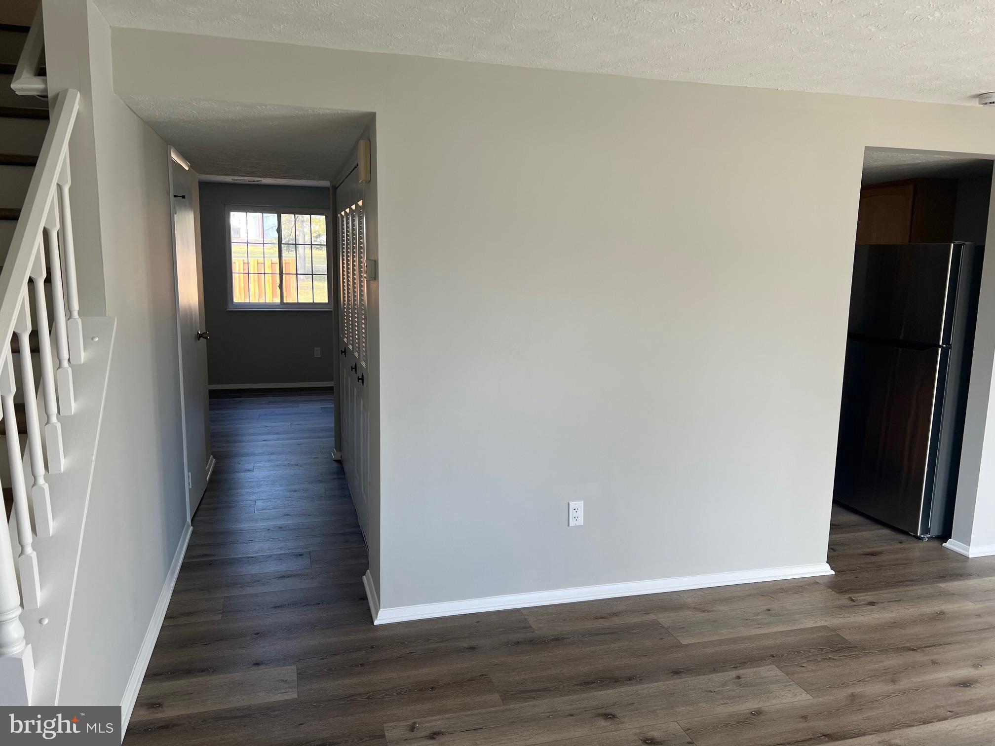 GLADE TOWN - Residential Lease