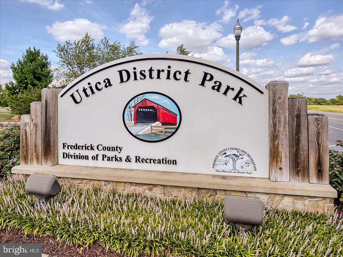 GLADE TOWN - Residential Lease