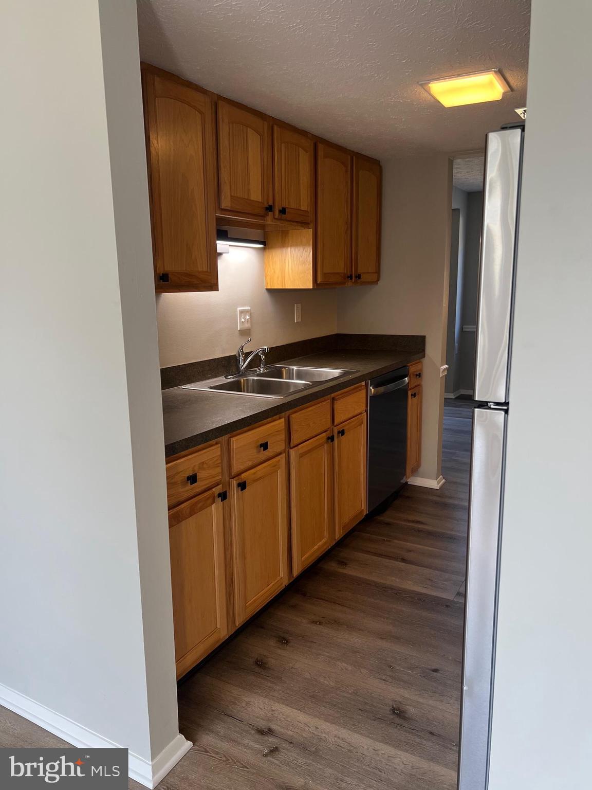 GLADE TOWN - Residential Lease