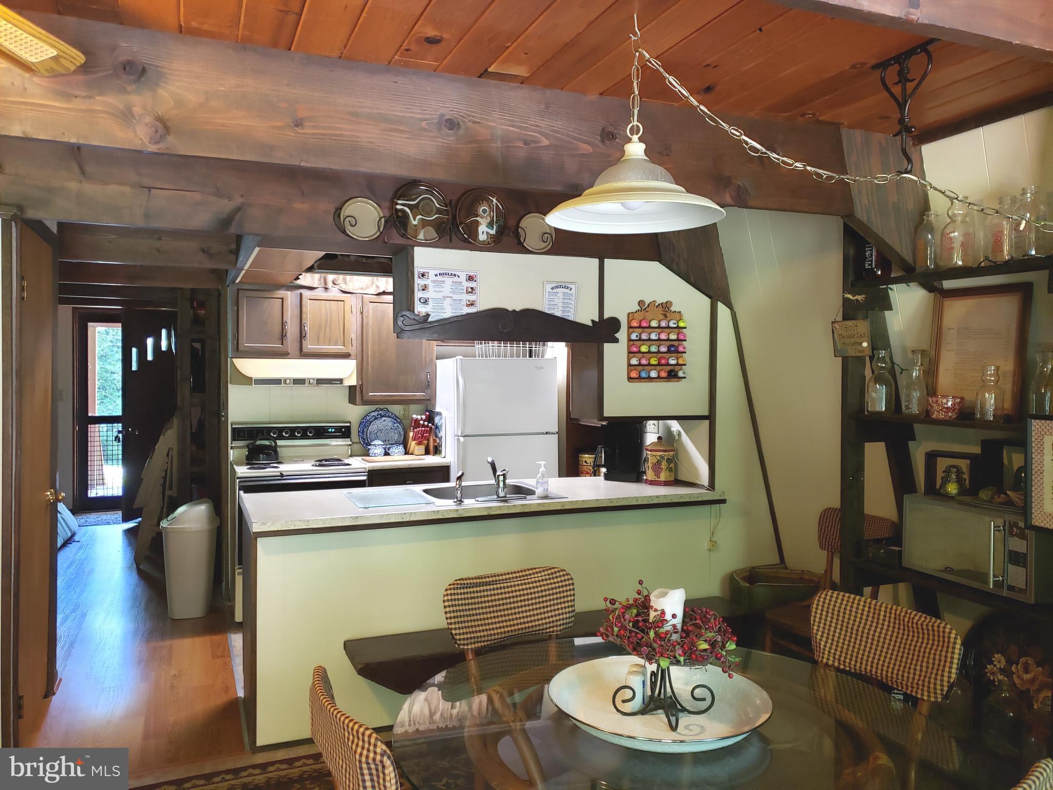 ALPINE LAKE RESORT - Residential