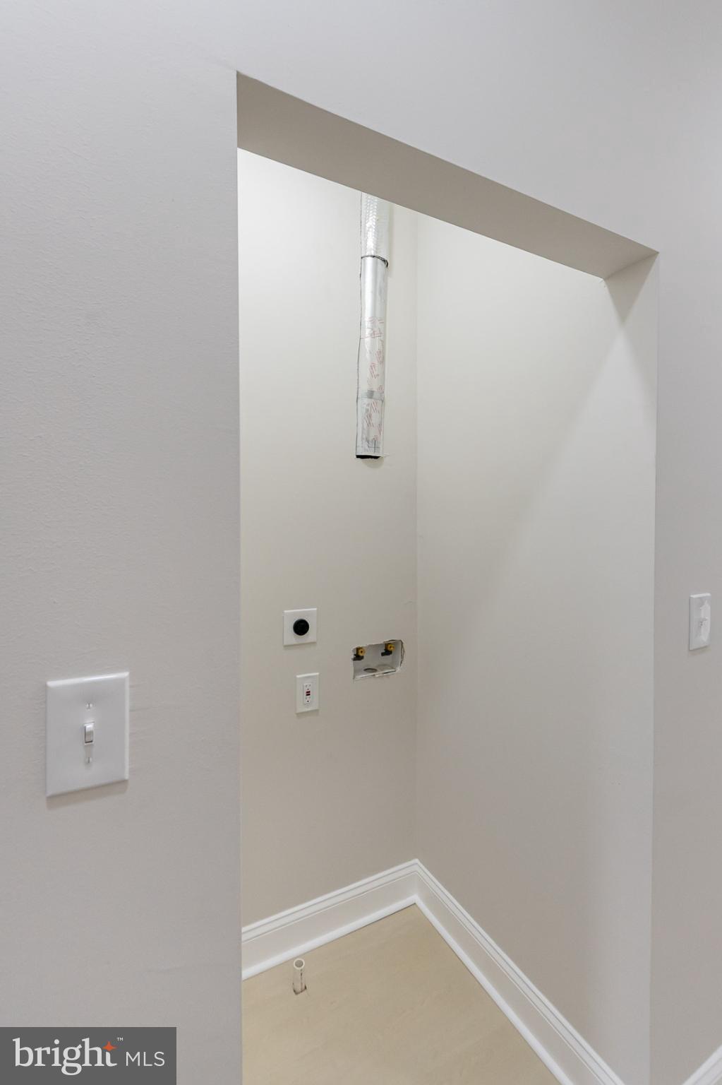 HIGHLANDTOWN - Residential