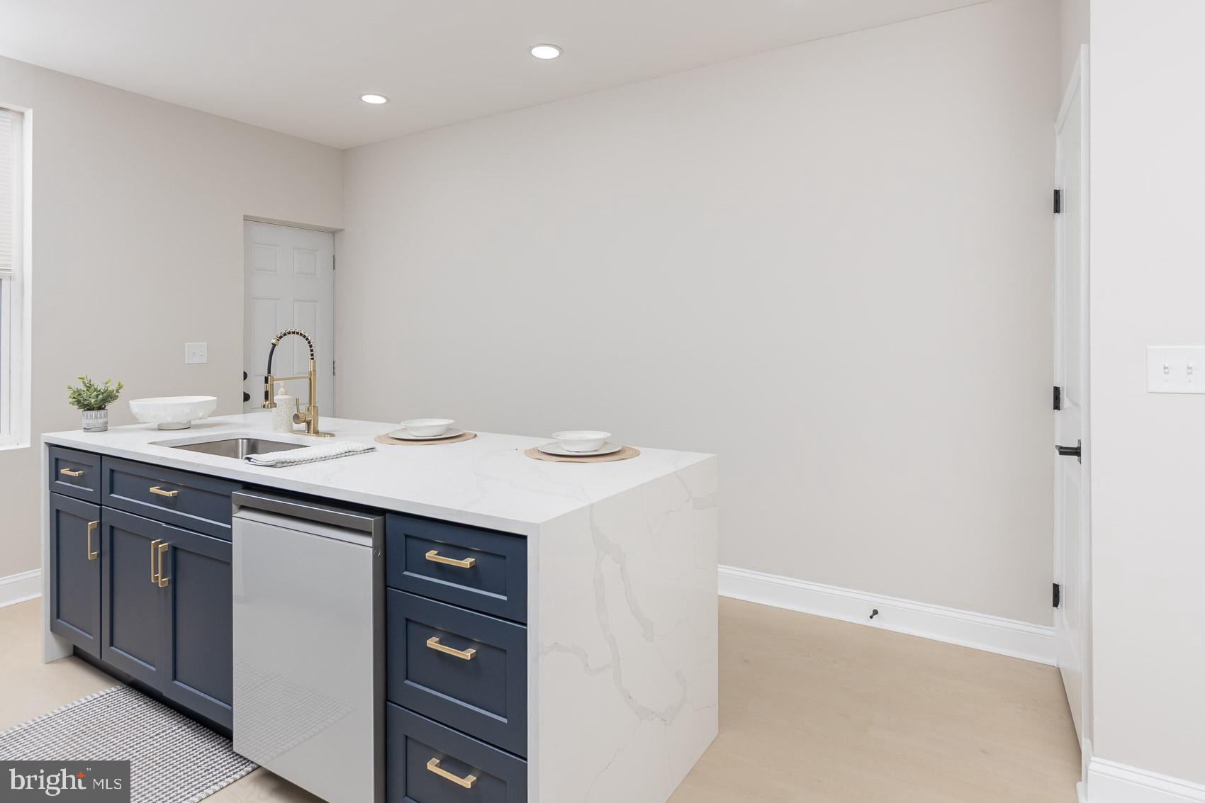 HIGHLANDTOWN - Residential