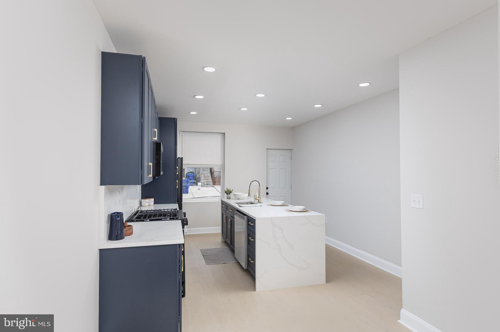 HIGHLANDTOWN - Residential