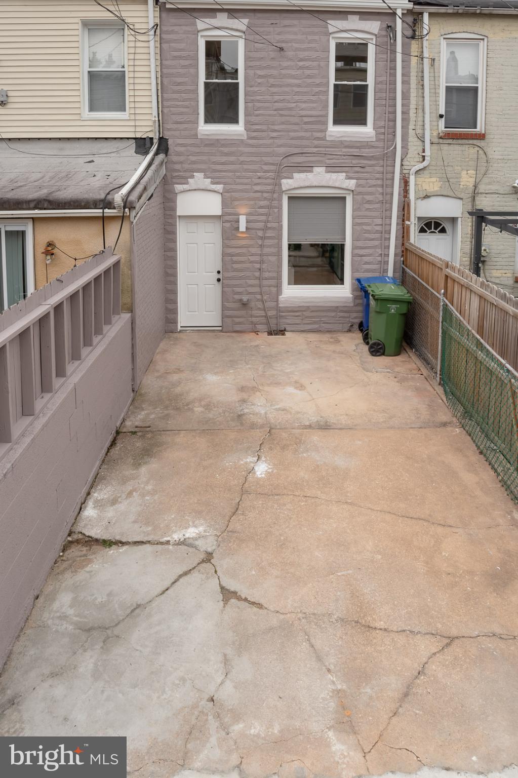 HIGHLANDTOWN - Residential