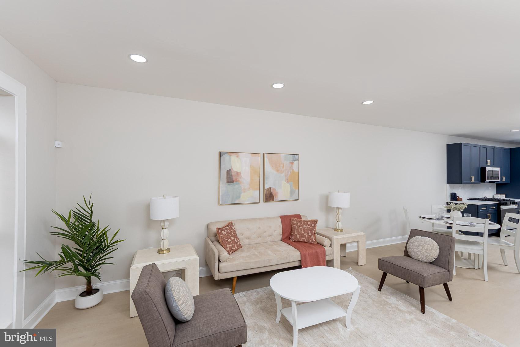 HIGHLANDTOWN - Residential