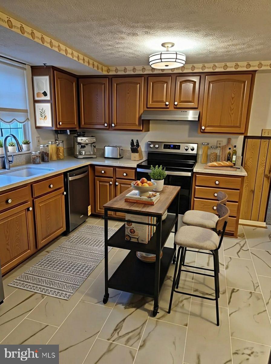 HOLLAWAY ESTATES - Residential