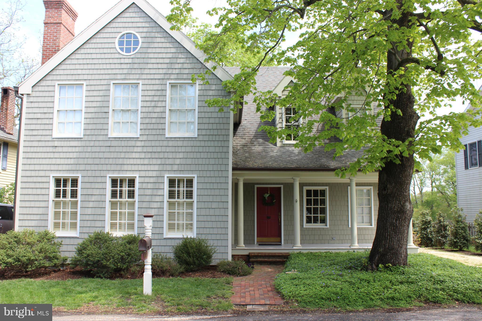 Step back in time,when quality craftsmanship mattered.No detail was too small.From gleaming pine random width flooring throughout whole house, to the solid wood doors and windows. The kitchen also boasts solid wood counter tops.The baths all have cast concrete vanities that are a treat to see.This home is one you must see to appreciate all its high qualities, but the best would be the views....
