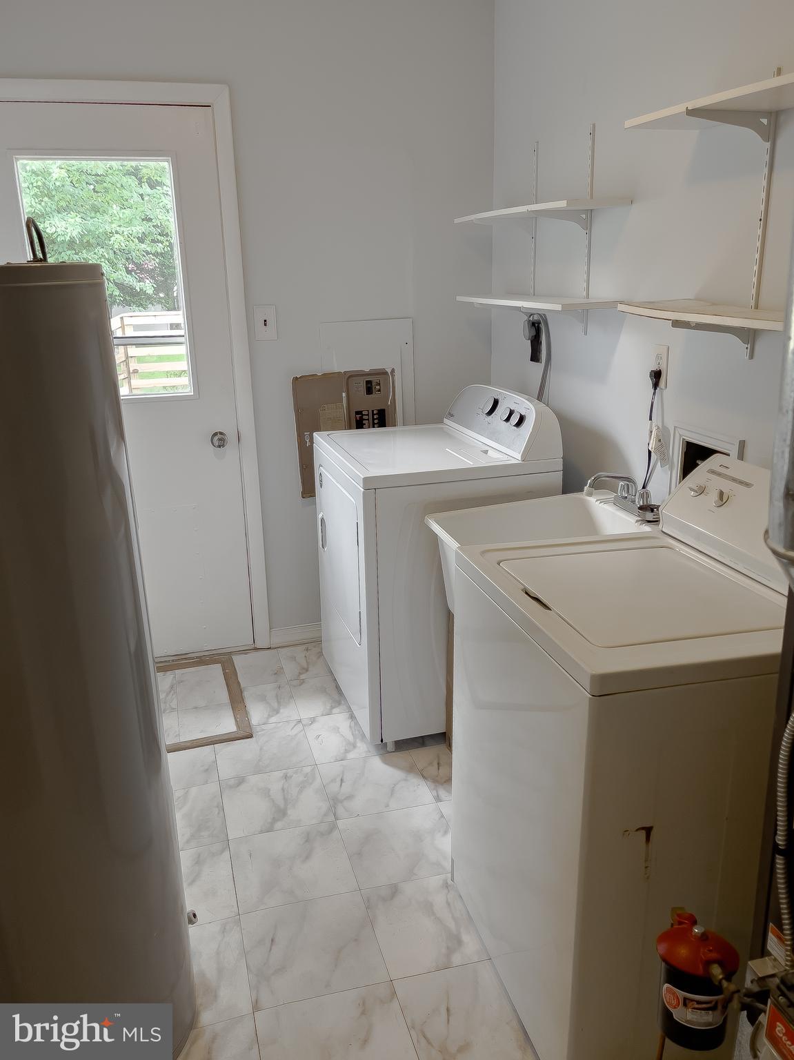 BIRCH MANOR - Residential