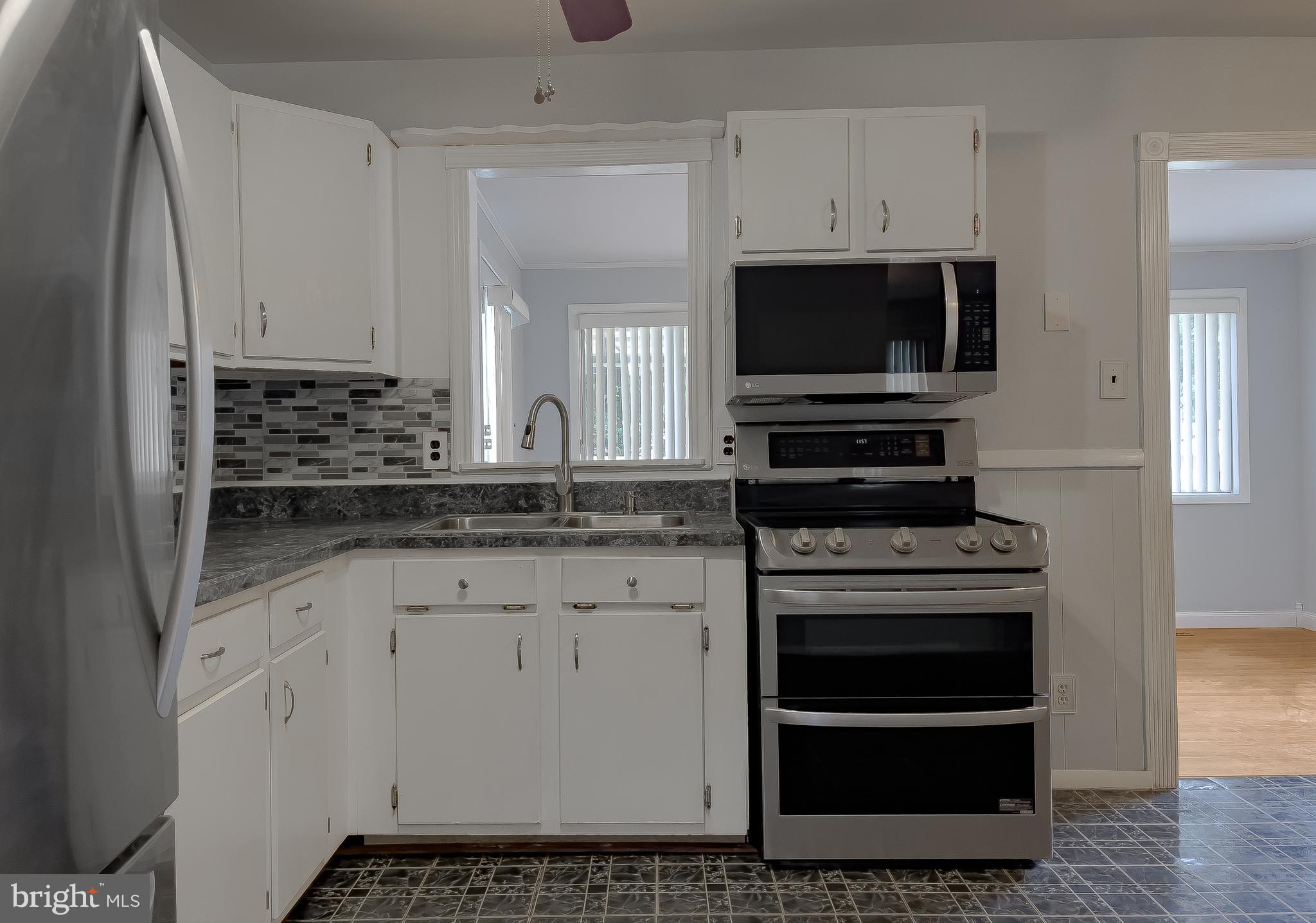 BIRCH MANOR - Residential