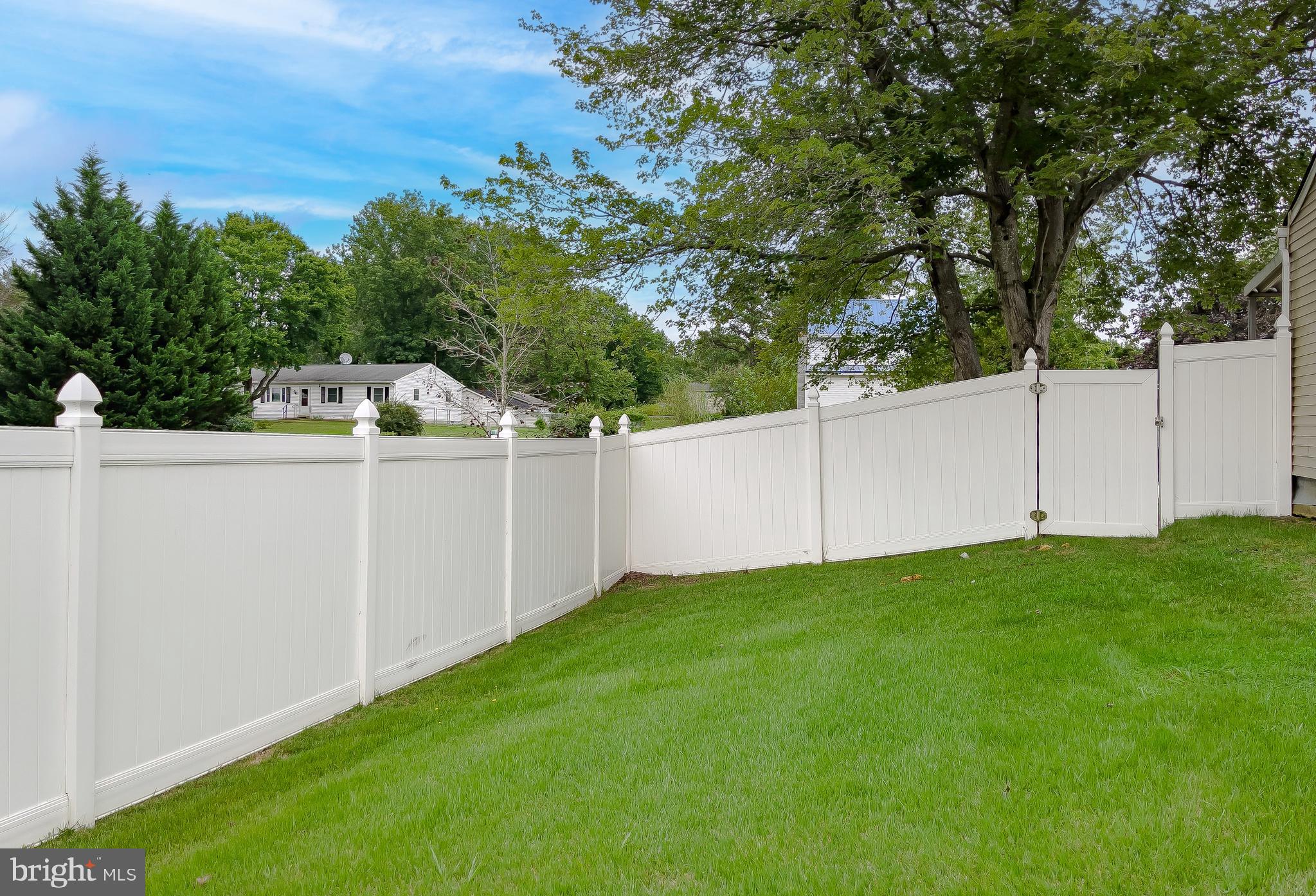 BIRCH MANOR - Residential