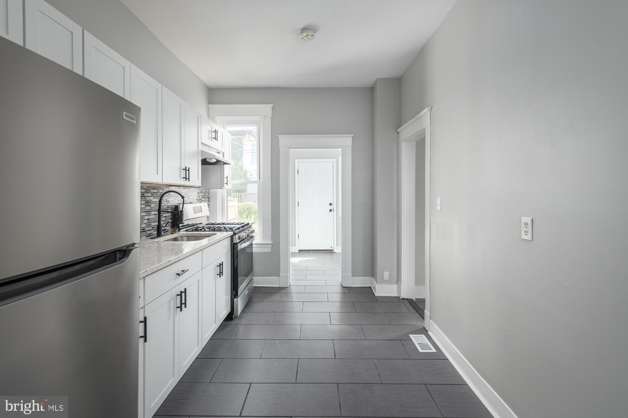 PARK CIRCLE - Residential