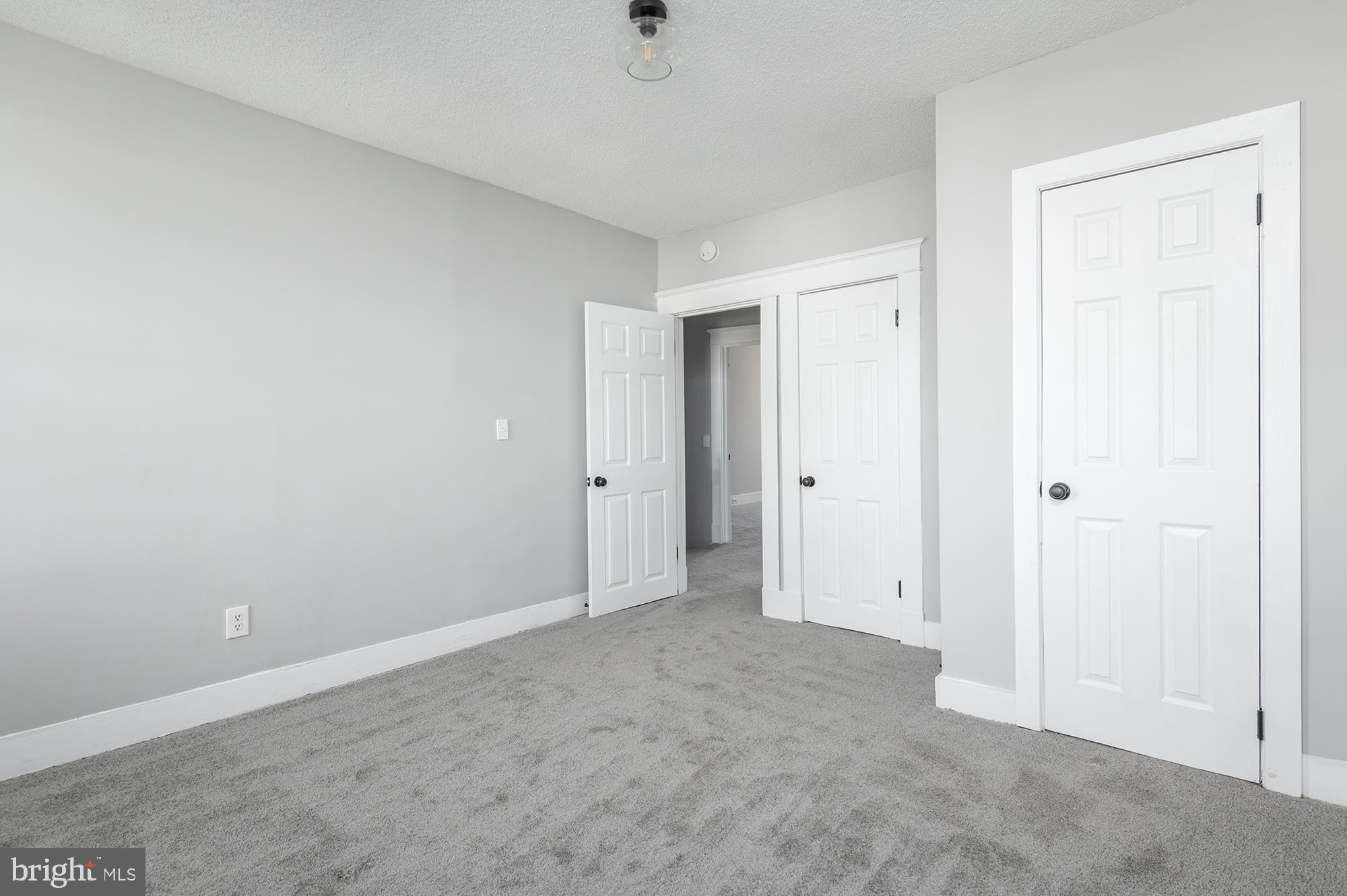 PARK CIRCLE - Residential