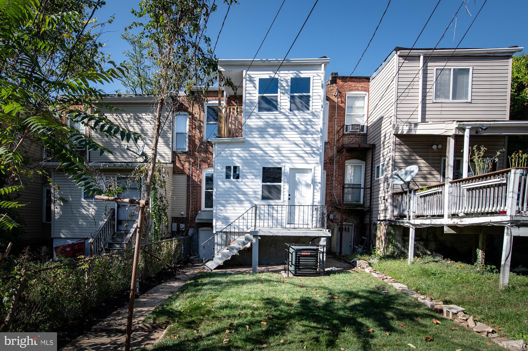 PARK CIRCLE - Residential