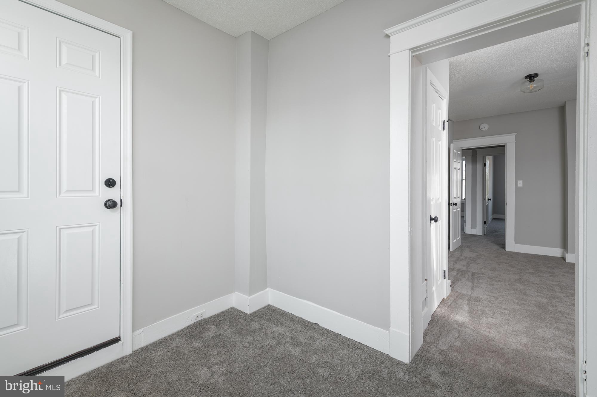 PARK CIRCLE - Residential