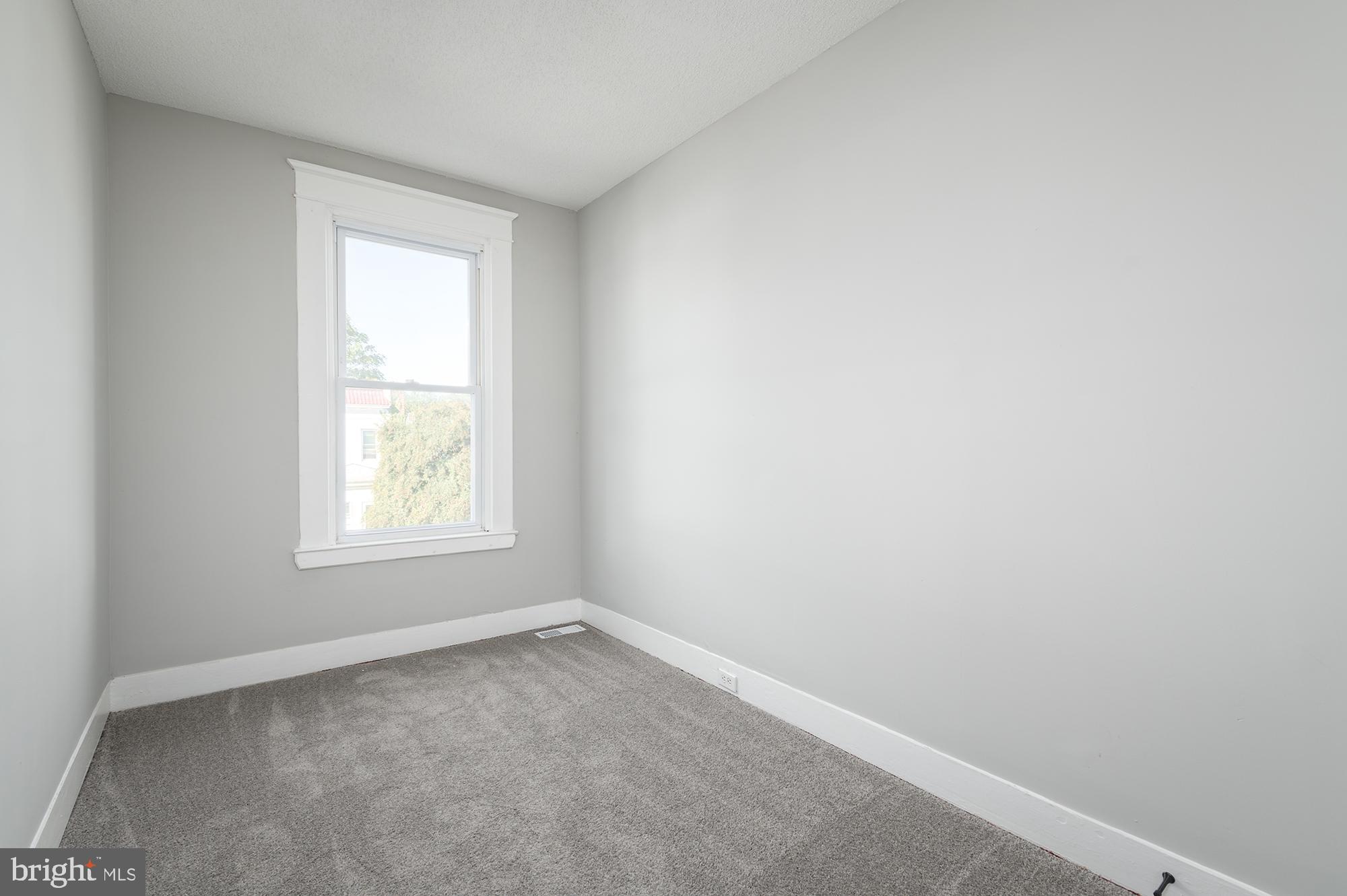 PARK CIRCLE - Residential